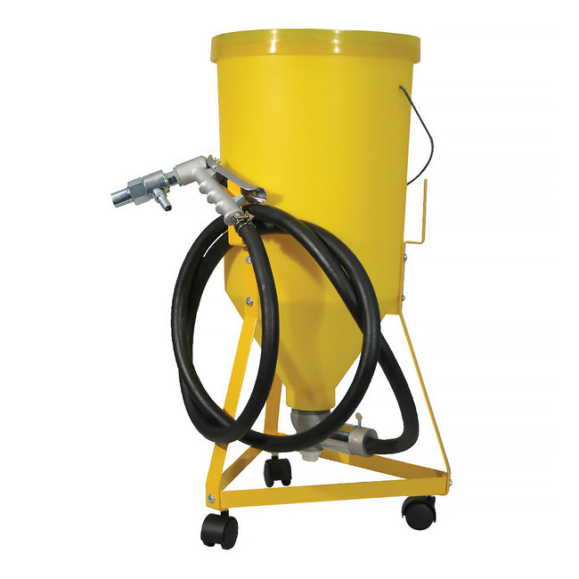 WORKQUIP 5 Gallon Abrasive Blasting Pot with Gun and Hose Sandblasting