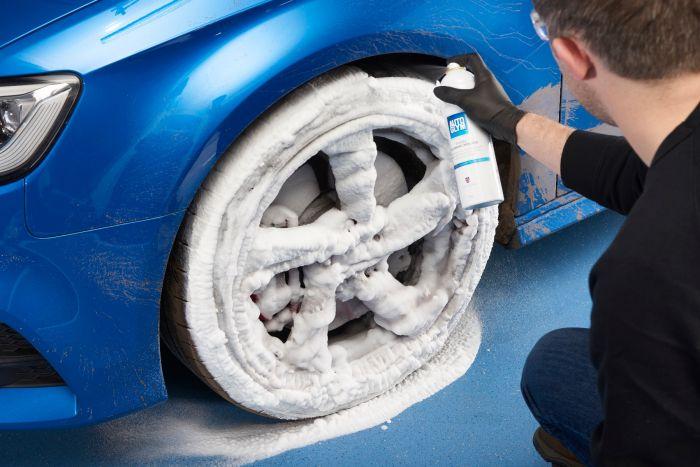 Autoglym Car Wheel Cleaning Mousse 500ml & Professional Wheel Brush Kit